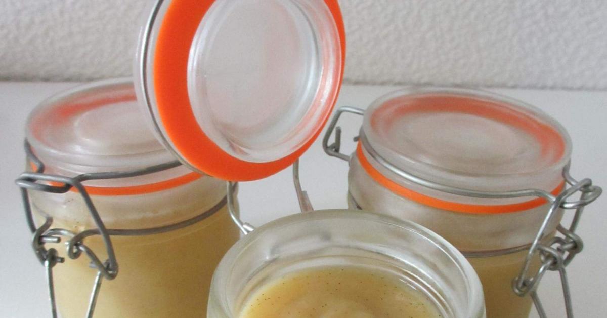 Compote pommerhubarbe vanillée par Ptite Gwen. Une recette de fan à