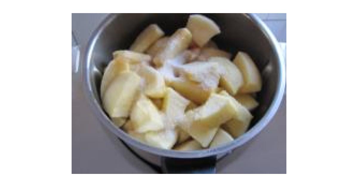 Compote de pommes par JCU. Une recette de fan à retrouver dans la