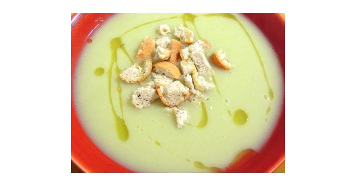 Crème de poireaux et pommes de terre par lamouette39. Une recette de fan à retrouver dans la Crème de poireaux et pommes de terre par lamouette39. Une recette de fan à retrouver dans la