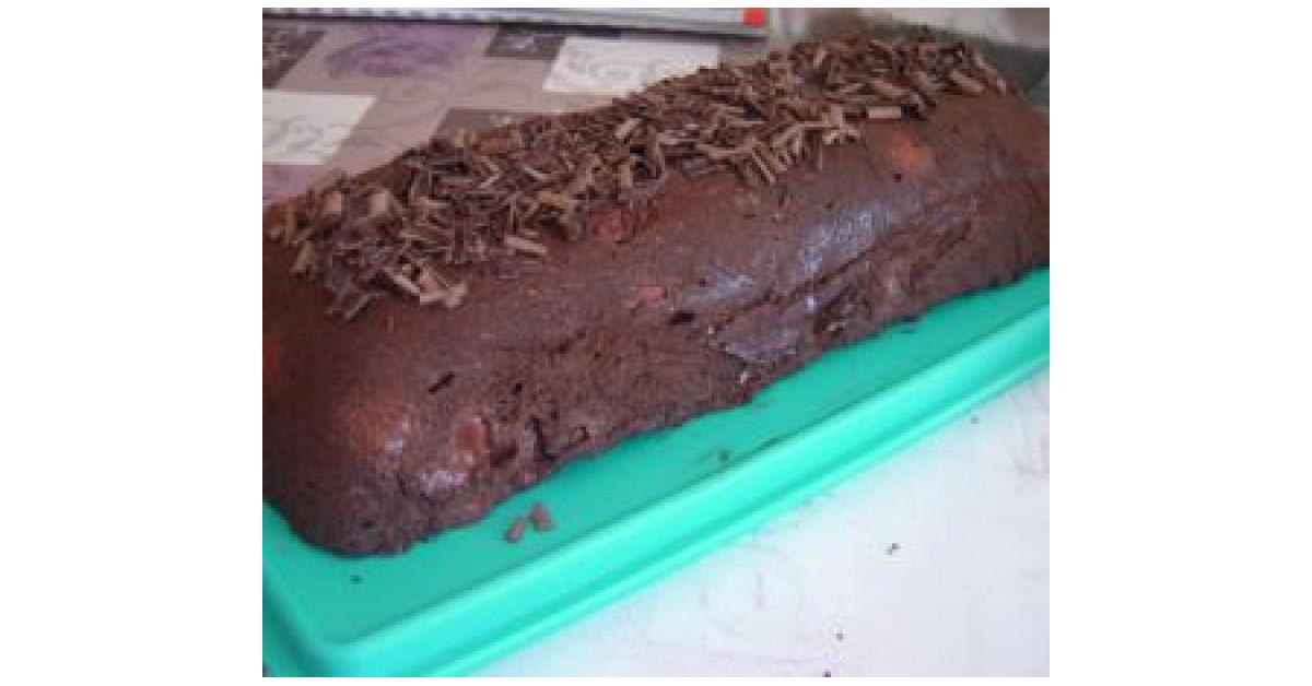 Terrine de chocolat truffée à la fraise (ou framboise) par valoum41