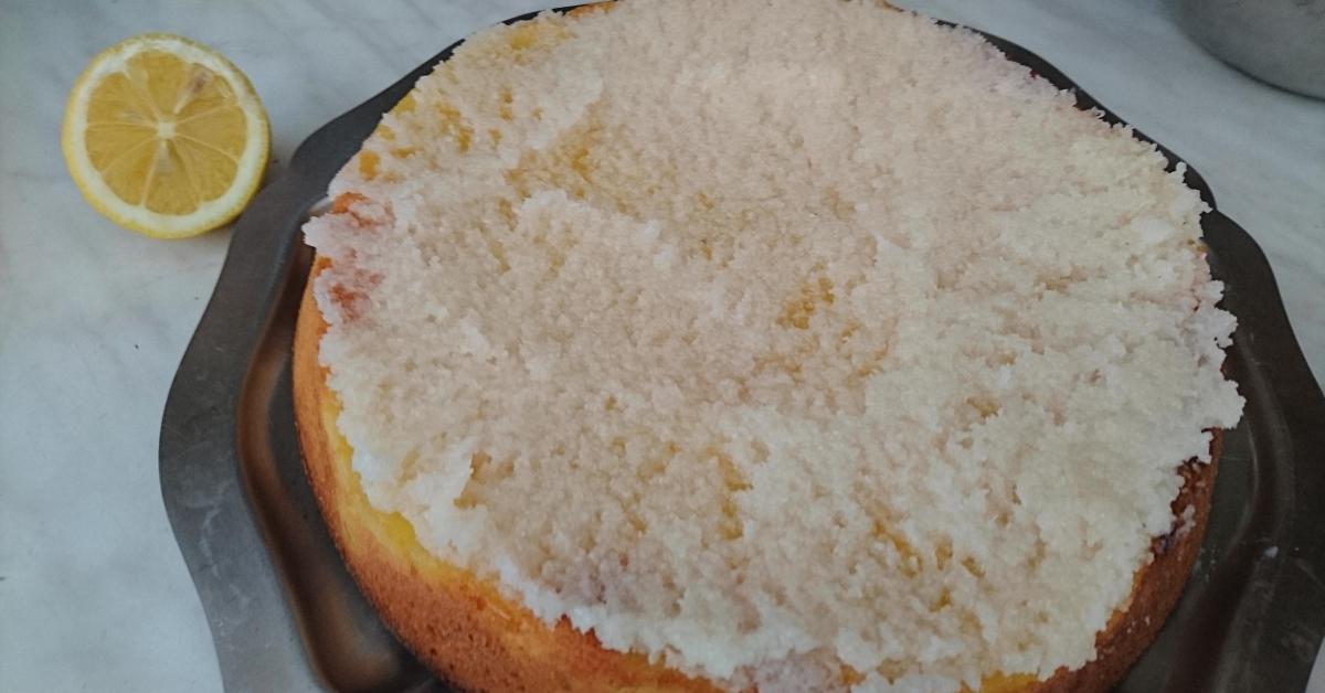 Moelleux A L Ananas Facon Pina Colada Et Son Croustillant A La Noix De Coco Par Charlycharly Une Recette De Fan A Retrouver Dans La Categorie Desserts Confiseries Sur Www Espace Recettes Fr De Thermomix Sup Sup