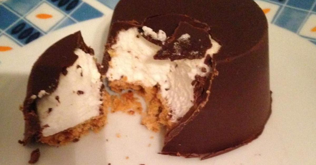 DÔME MERINGUES VANILLE par tyni57. Une recette de fan à retrouver dans